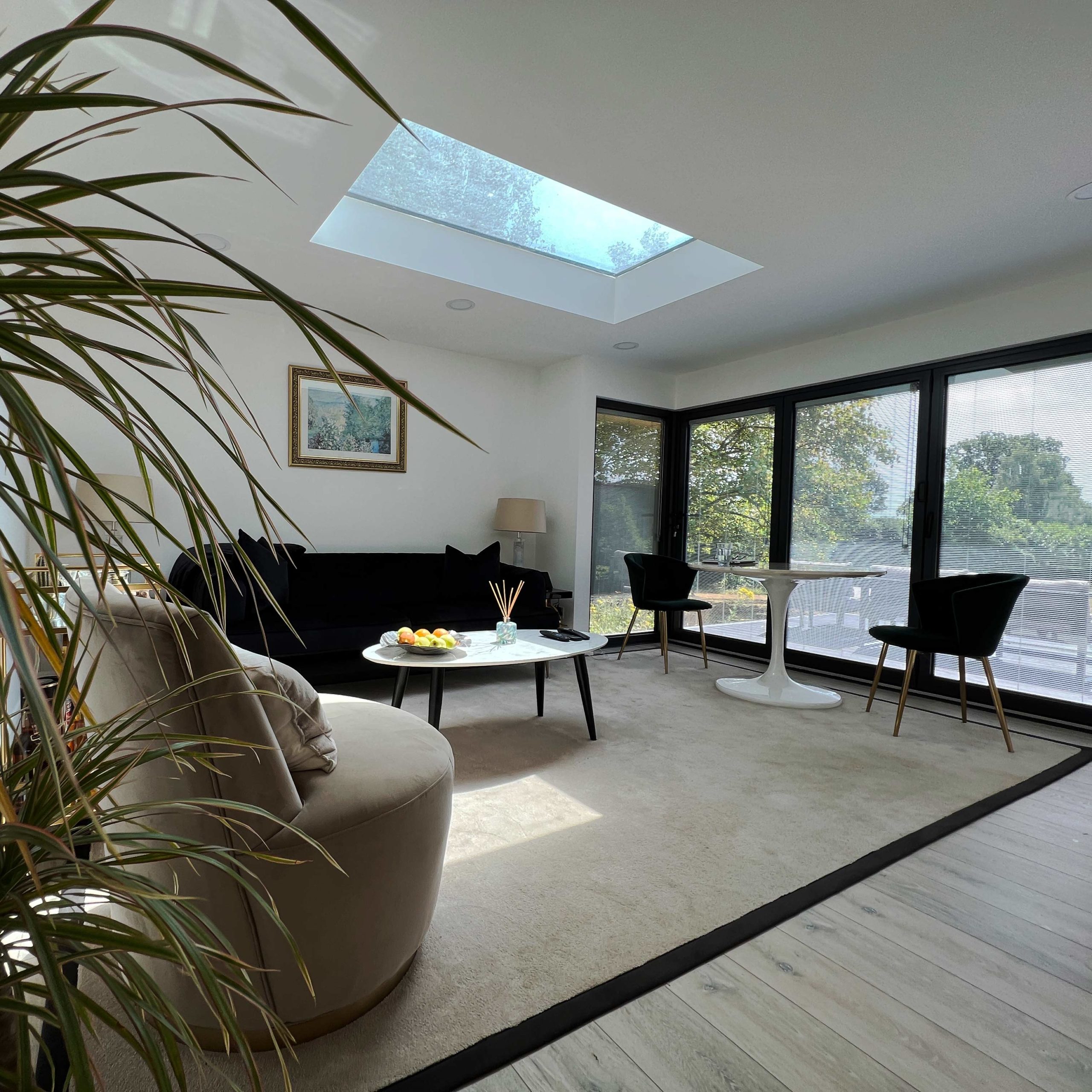 Unique garden annexe lounge with skylight