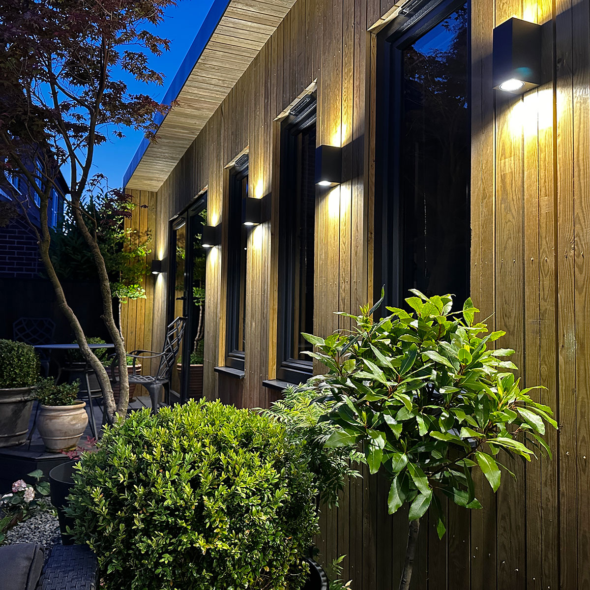 External lights and windows for designer mobile home