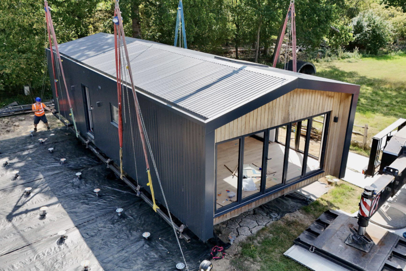 Moving mobile Home Featured Image